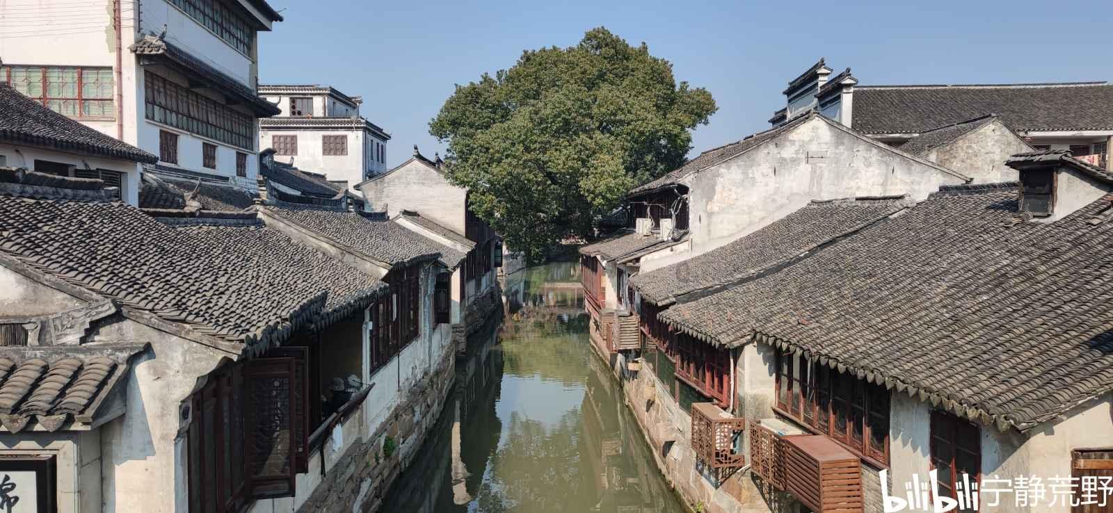 逃离外祖母家
